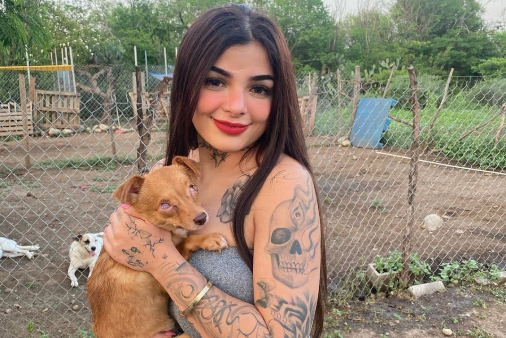 Karely Ruiz net work